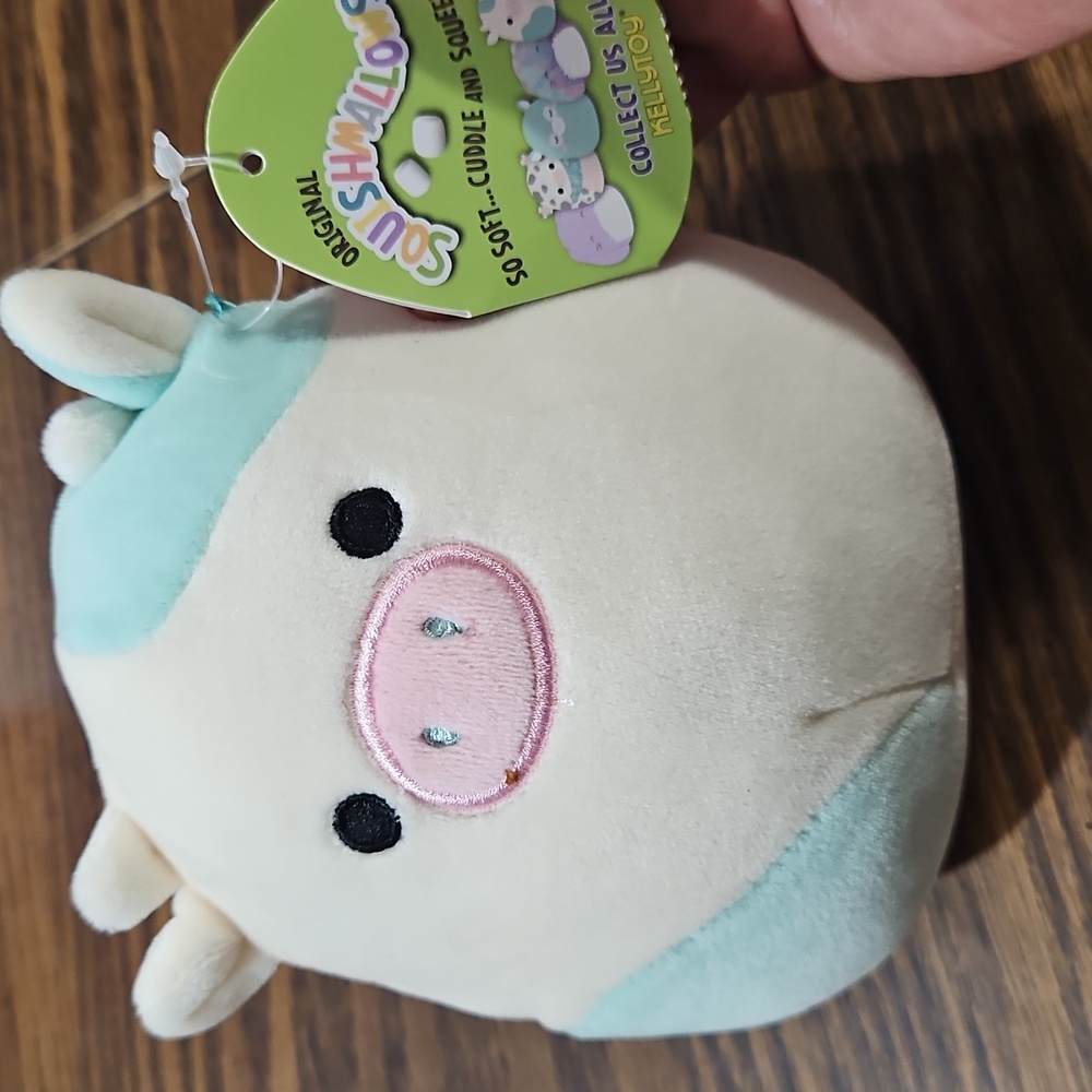 SQUISHMALLOWS Original 5" Belana the Cow-Stuffed Plush-NEW